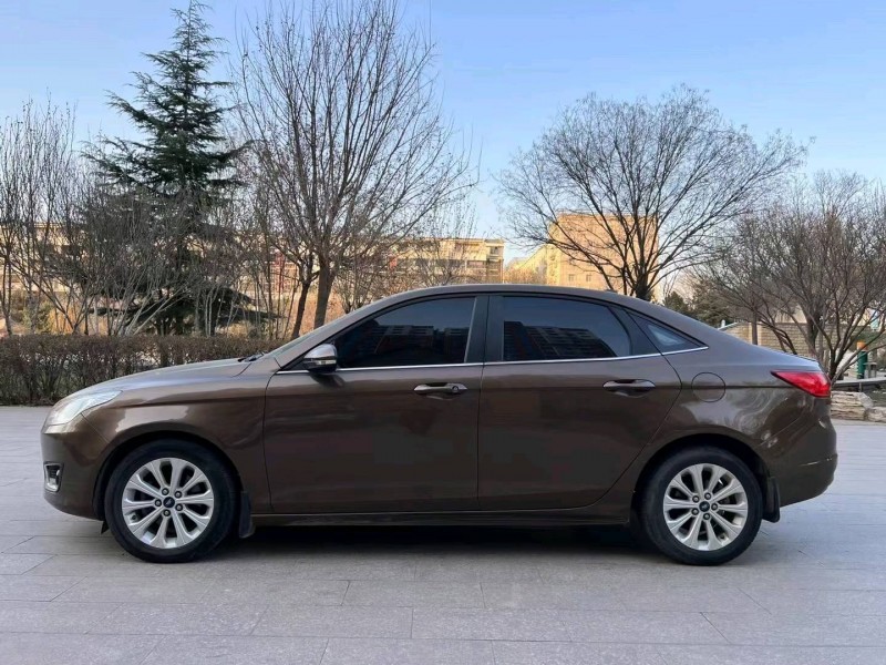 邢台16年福特福睿斯4