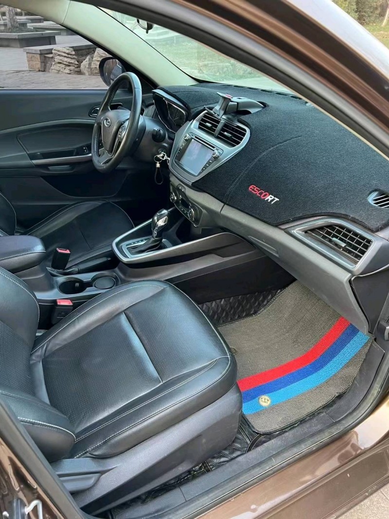 邢台16年福特福睿斯6