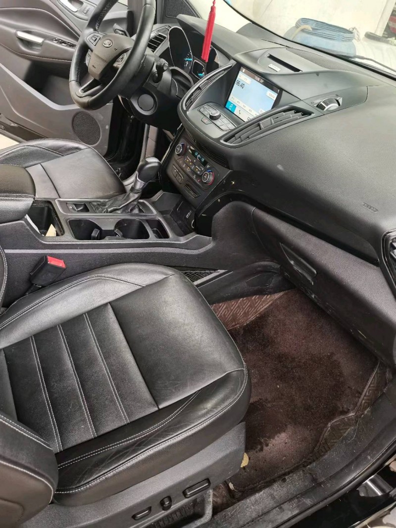 保定17年福特翼虎7