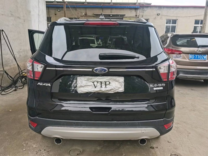 保定17年福特翼虎6