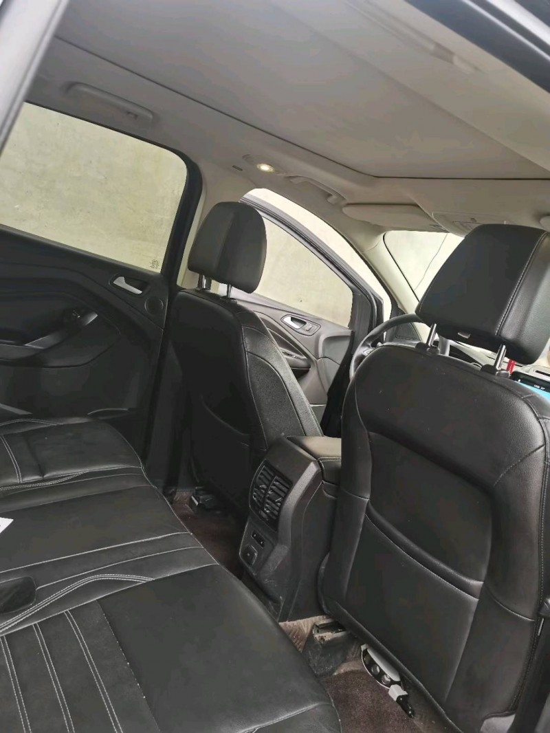 保定17年福特翼虎8