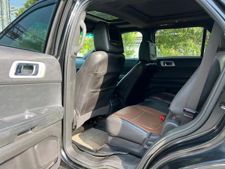 盐城15年福特探险者5