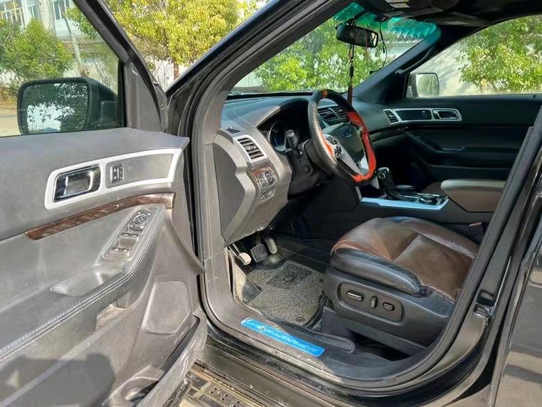 盐城15年福特探险者4