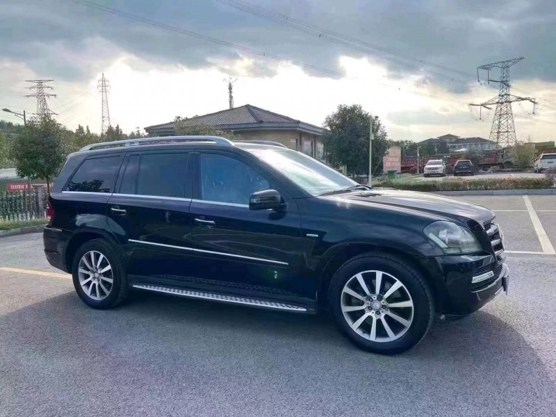 宜昌13年奔驰GL9