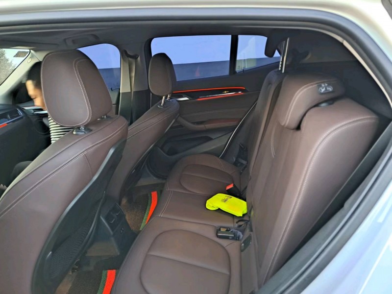 保定20年宝马X15