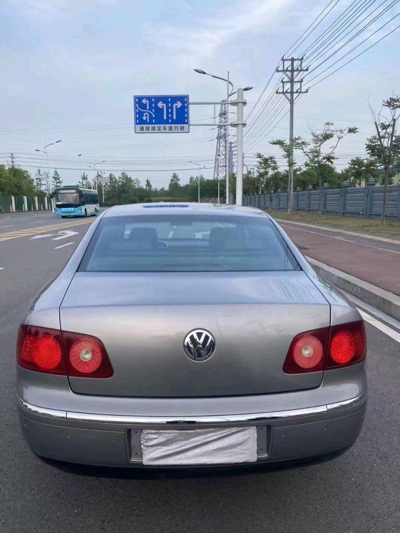 宜昌10年大众辉腾2