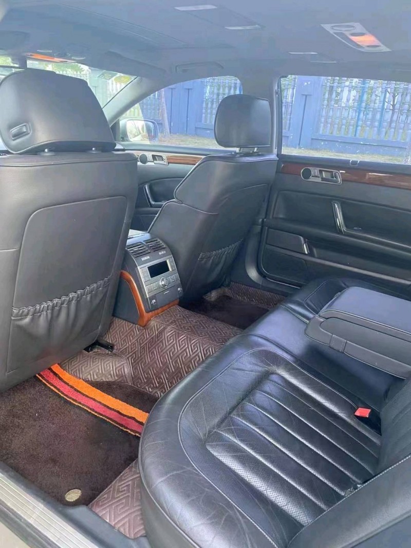 宜昌10年大众辉腾4