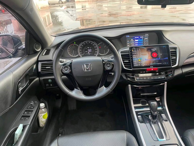 沈阳17年本田雅阁4