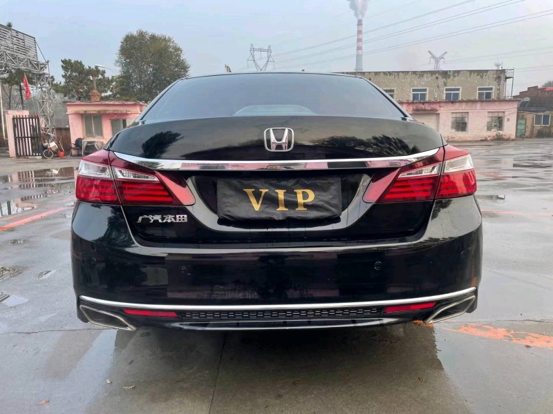 沈阳17年本田雅阁6