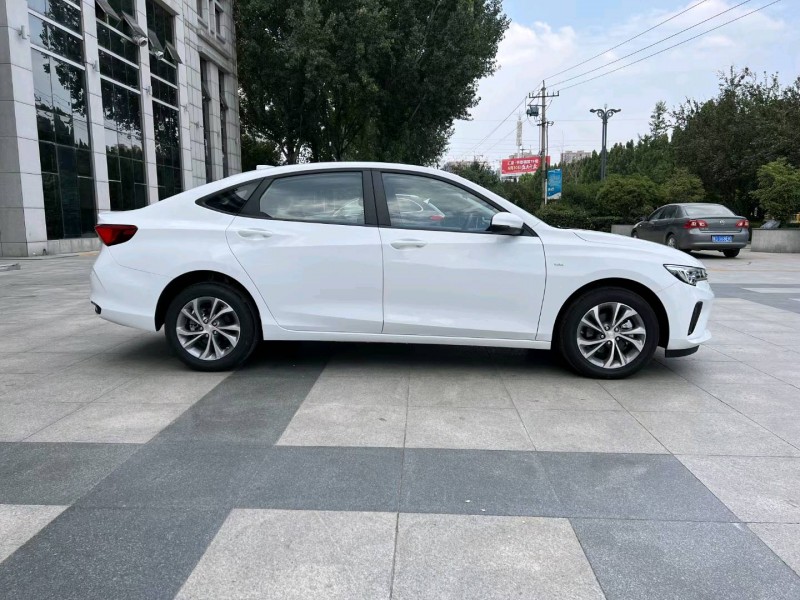 北京22年别克威朗9