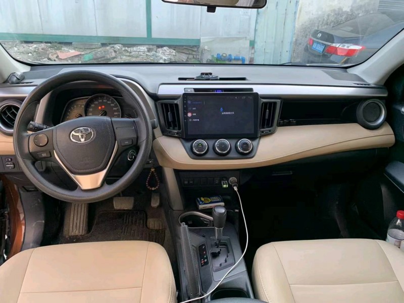 广州17年丰田RAV4荣放3