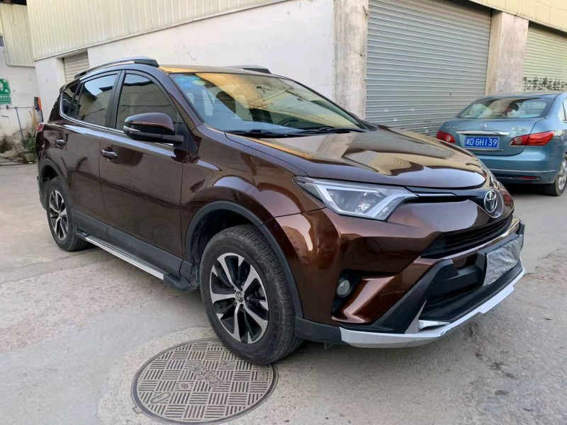 广州17年丰田RAV4荣放2