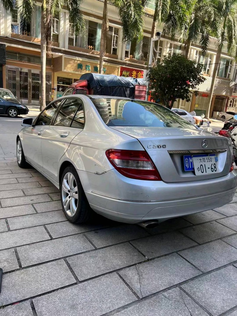 广州11年奔驰C3