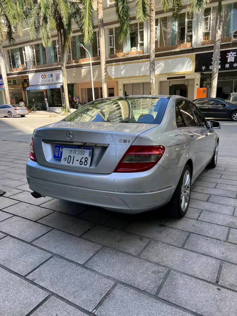 广州11年奔驰C4