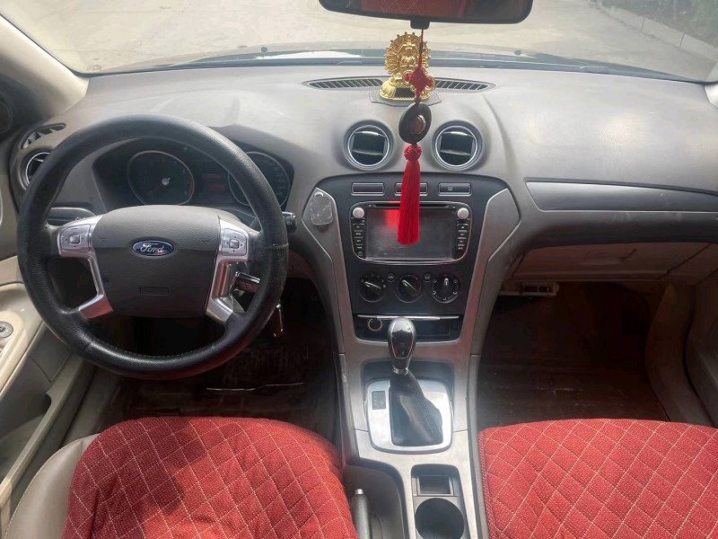 烟台15年福特蒙迪欧-致胜5