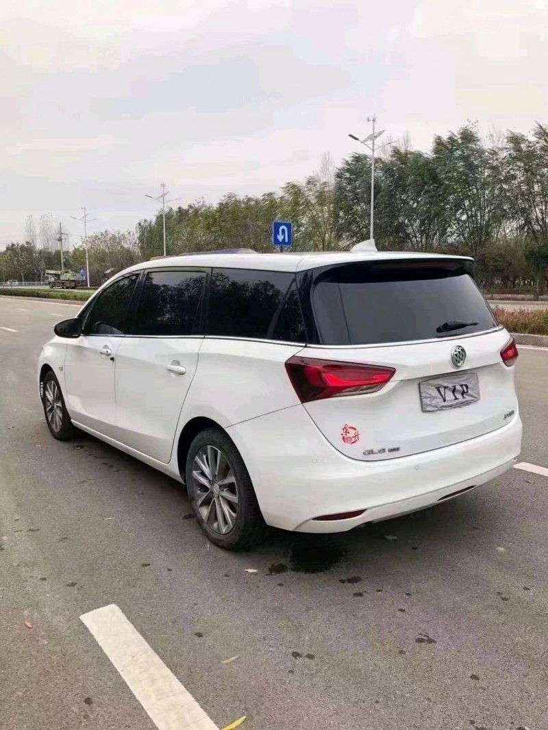 枣庄19年别克GL63