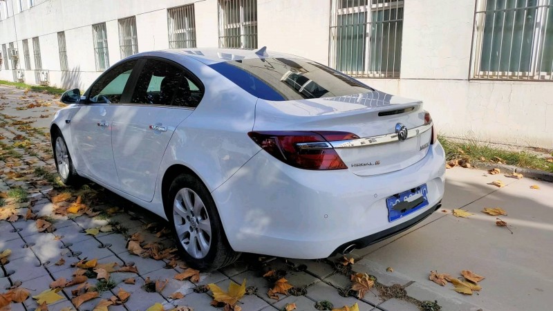 保定16年别克君威8