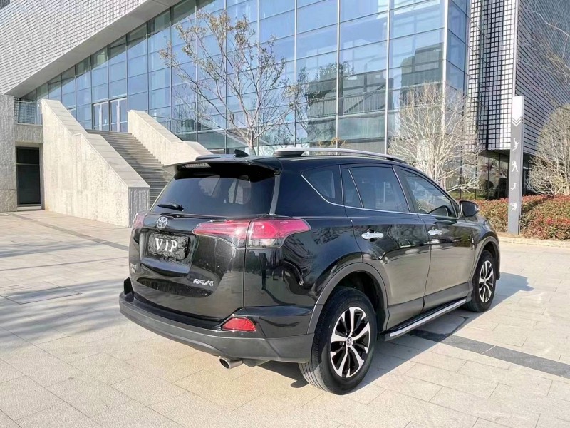 常州19年丰田RAV4荣放7
