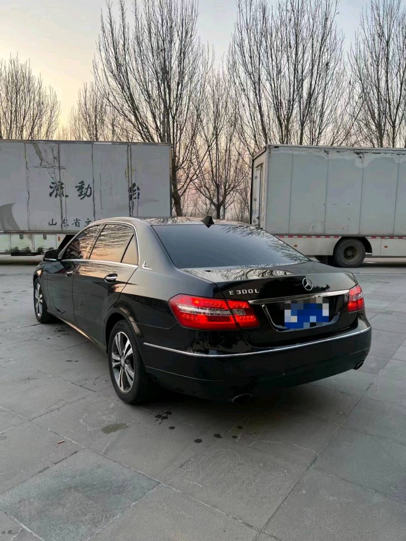 北京12年奔驰E6