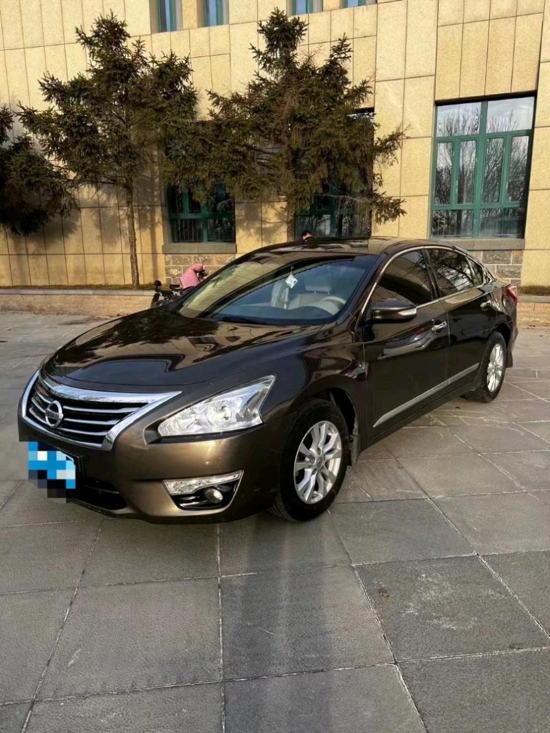 北京16年日产天籁3