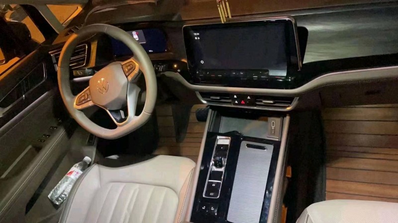 邯郸22年大众威然8