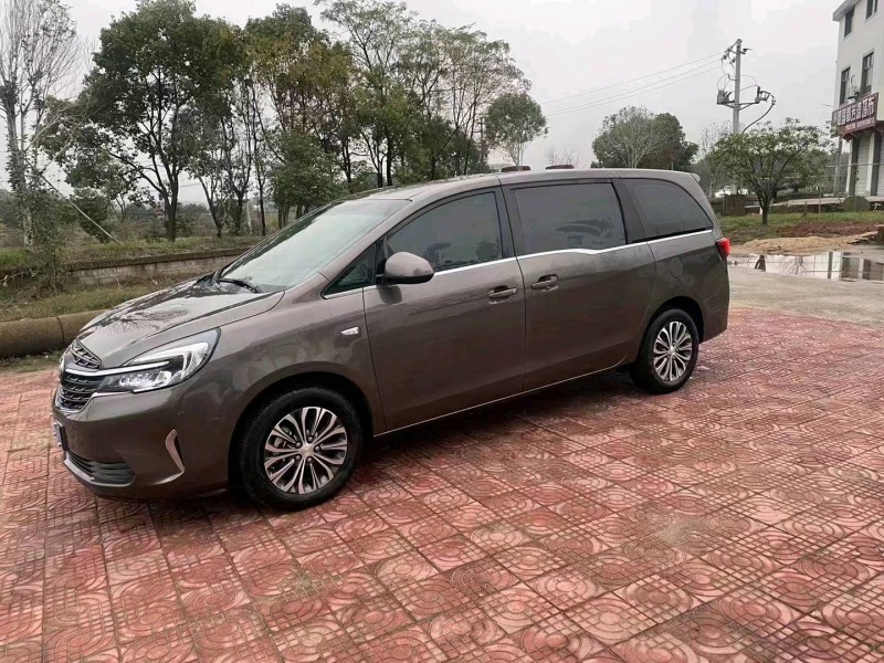 宜春21年别克GL87