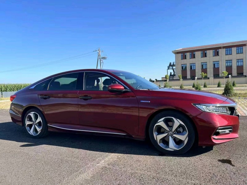 嘉兴19年本田雅阁9