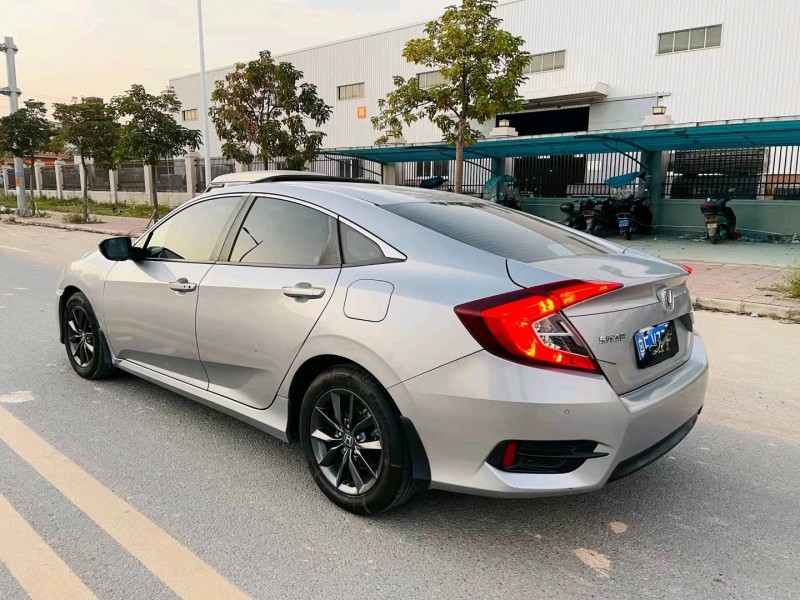 广州19年本田思域4