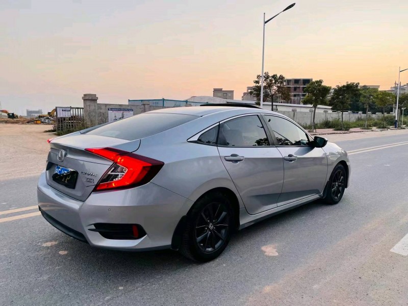 广州19年本田思域5