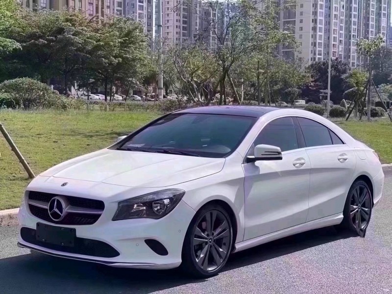 北京18年奔驰CLA8