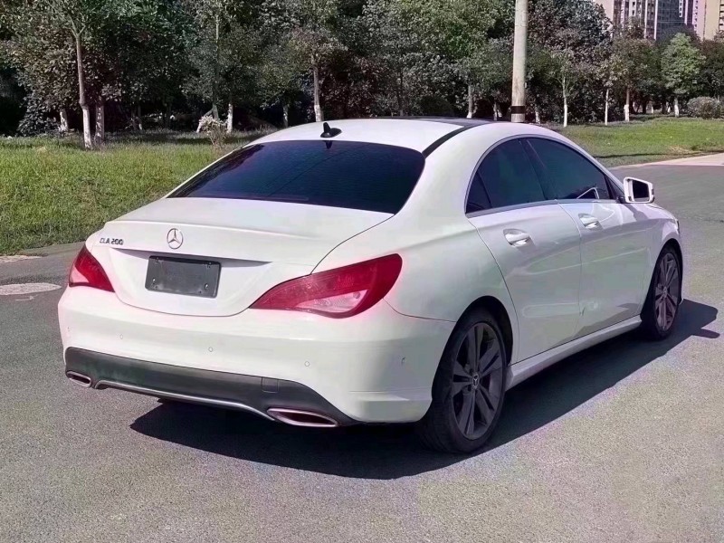 北京18年奔驰CLA3