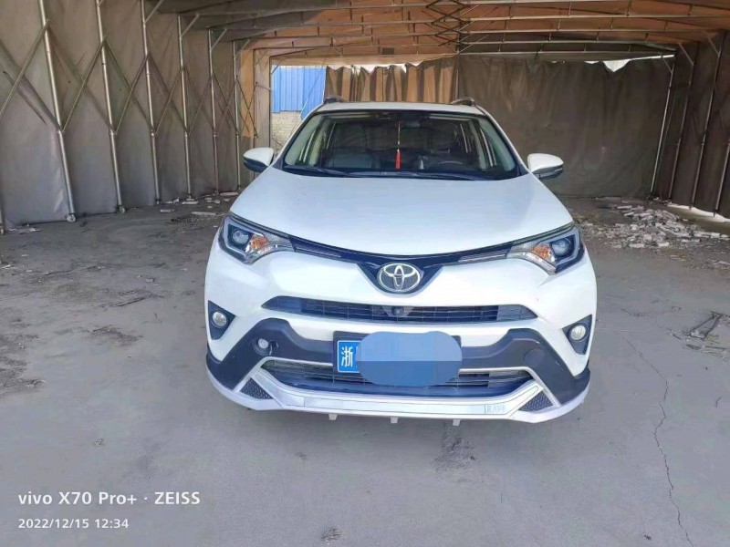 邯郸19年丰田RAV4荣放1