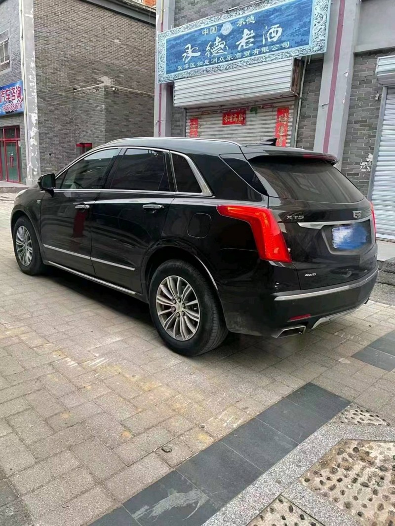 邯郸18年凯迪拉克XT56