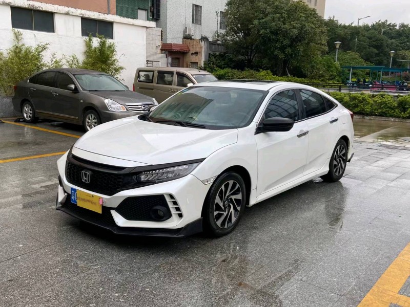 广州17年本田思域2