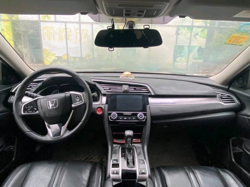 广州17年本田思域4