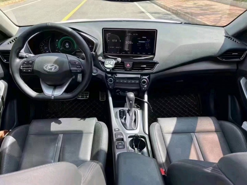 邯郸19年现代菲斯塔5