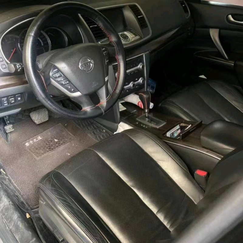 宜昌12年日产天籁3