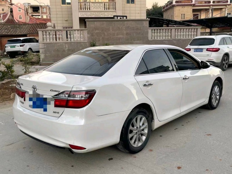 邯郸16年丰田凯美瑞4