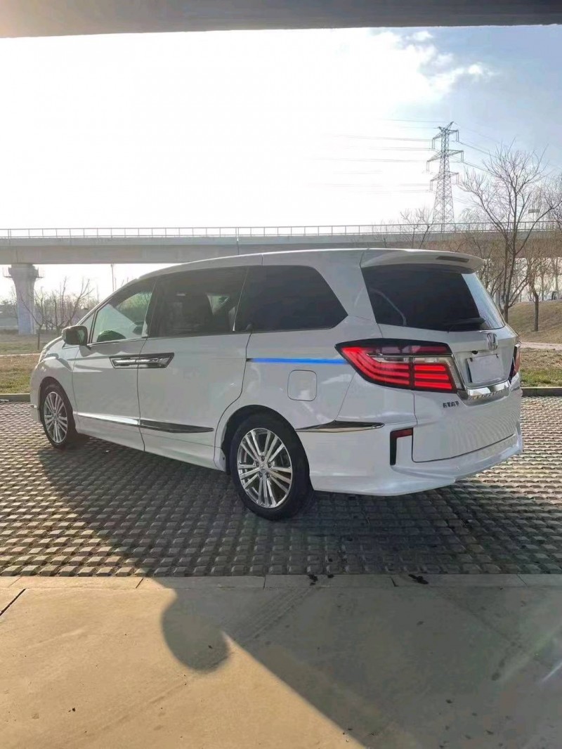 枣庄18年本田艾力绅5