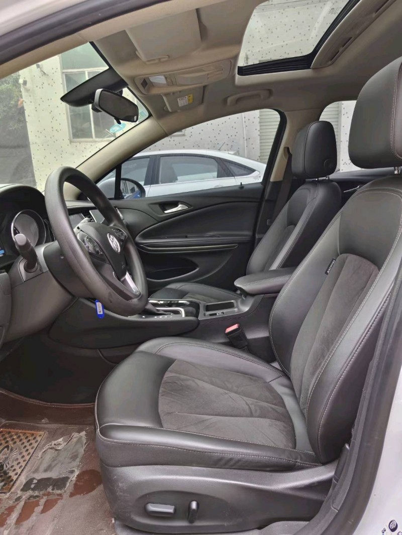 广州17年别克威朗4