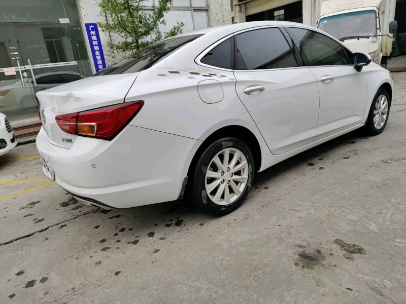 广州17年别克威朗7