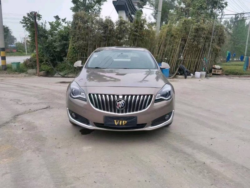 徐州17年别克君威8