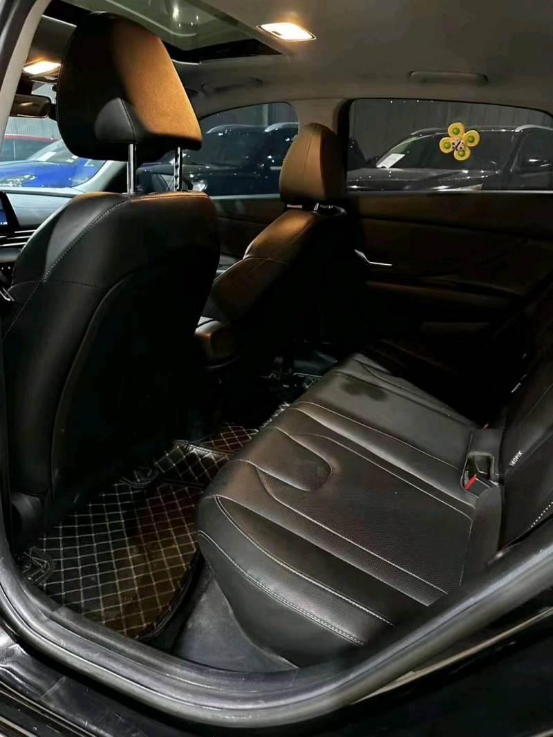 邯郸21年现代伊兰特7