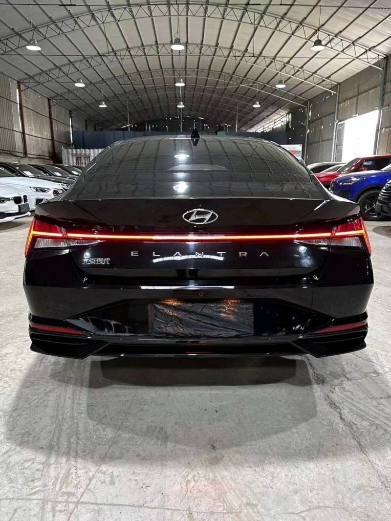 邯郸21年现代伊兰特8