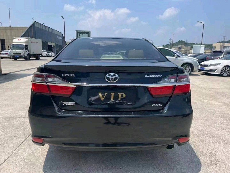 宜昌16年丰田凯美瑞3