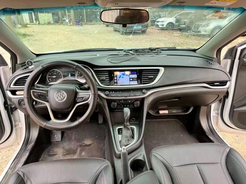 珠海21年别克英朗8