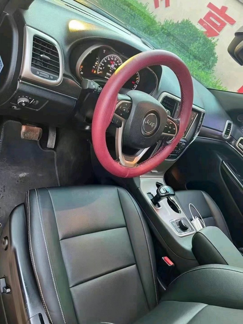 石家庄15年Jeep大切诺基6