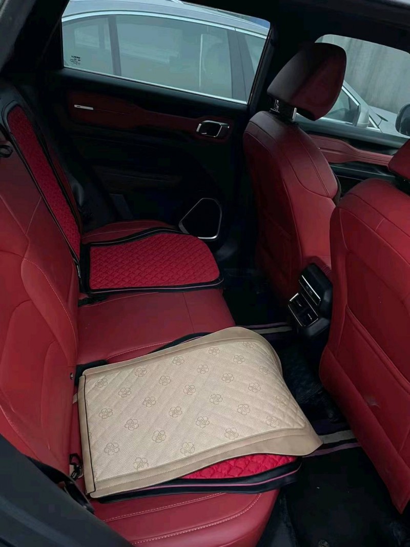 邯郸21年吉利帝豪5