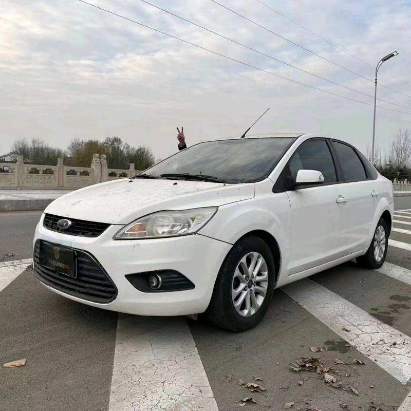 枣庄13年福特福克斯2