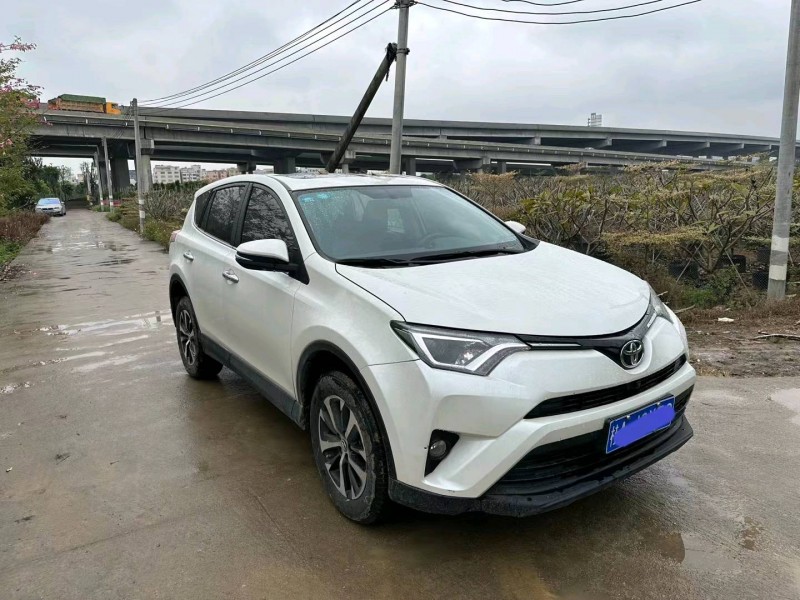 珠海18年丰田RAV4荣放3